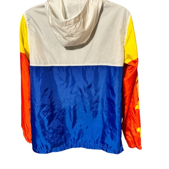 This Pac-Man jacket is a classic pullover windbreaker style. Mens large - Picture 2 of 4